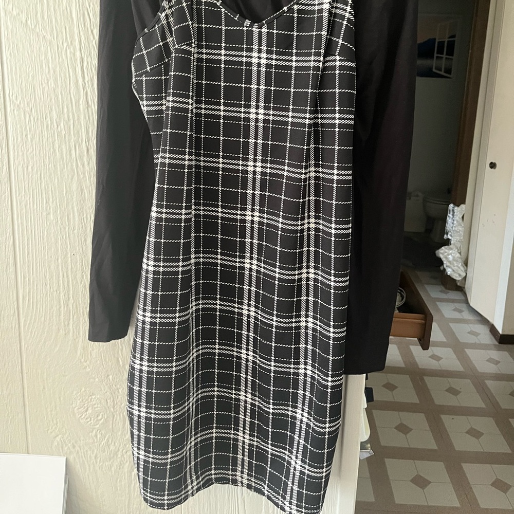 Solid Tee and plaid print cami dress set
